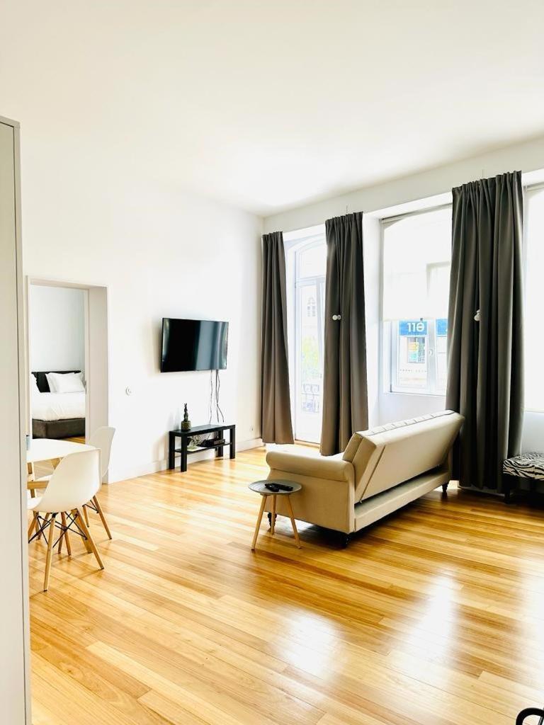 8 VILLAS Hotel&Bistrô Santo Tirso Buitenkant foto